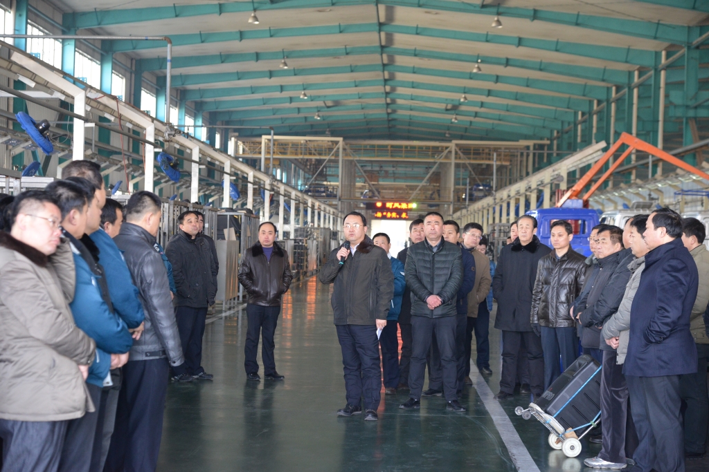 德赢集团举行中层向导干部现场观摩活动